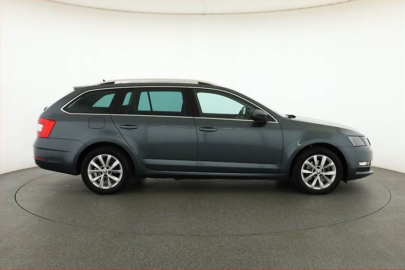 Škoda Octavia (2019) 1.5 TSI G-TEC, Automat, Kůže - fotka 6 z 20