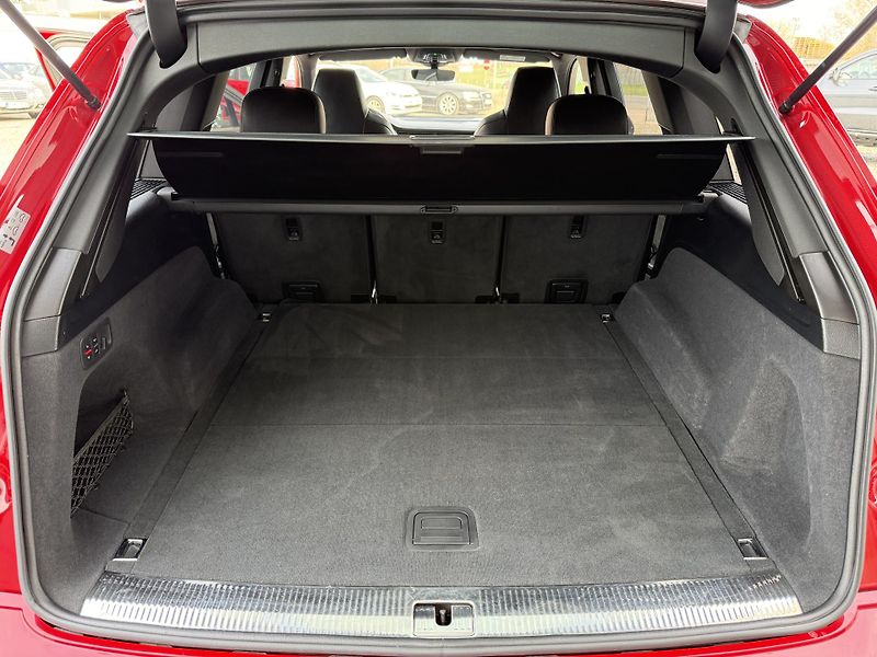 Audi SQ7 Quattro 320kW LASER/B&O/HUD - fotka 29 z 29