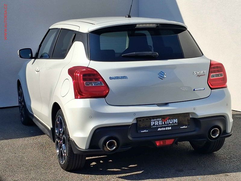 Suzuki Swift (2021) 1.4 BJet, Sport, LED, navi - fotka 6 z 21