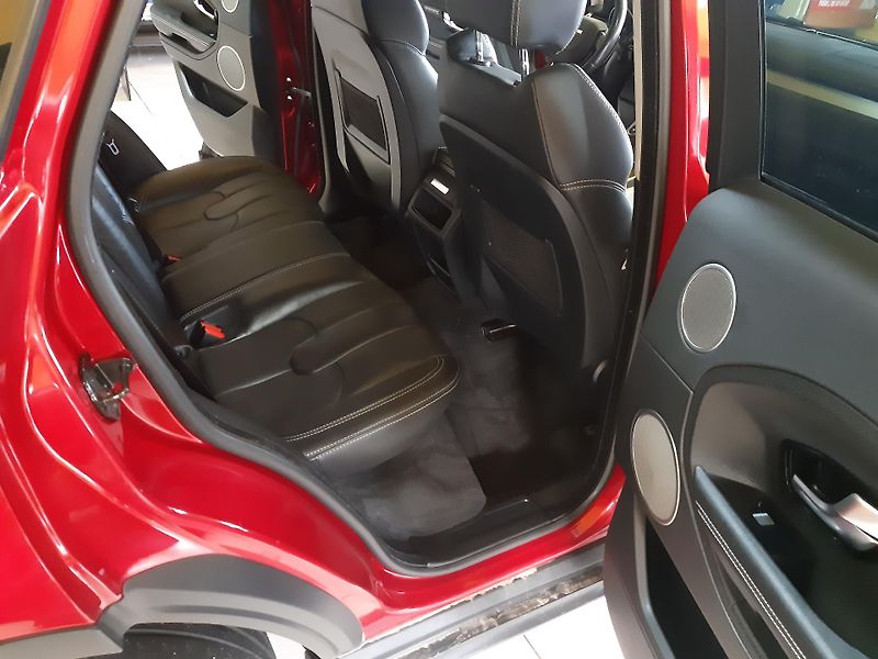 Land Rover Range Rover Evoque 2.2 TD4 NAVI 1.majitel - fotka 25 z 29