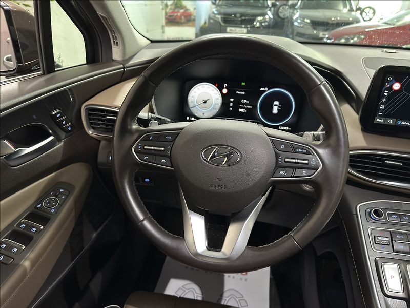 Hyundai Santa Fe 2,2   CRDI 4X4 PREMIUM 360 - fotka 26 z 37