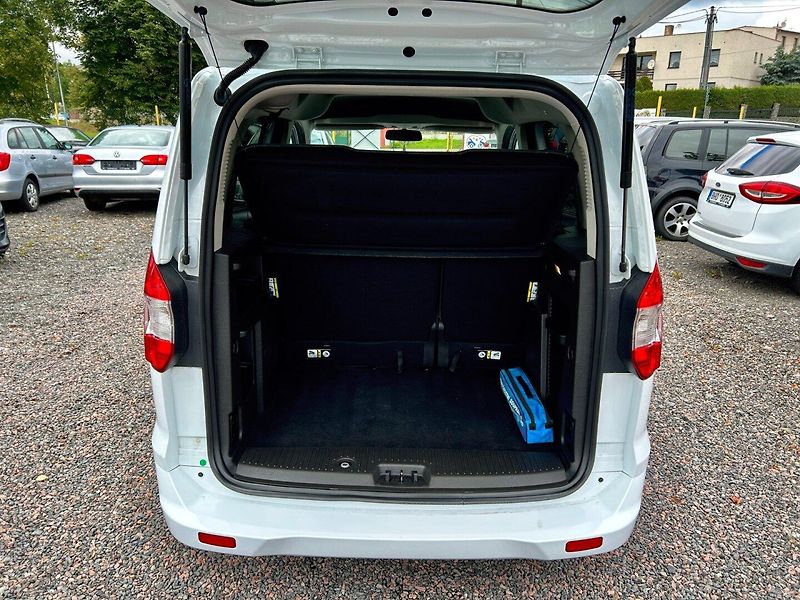 Ford Tourneo Courier (2021) 1.5d 73 kW CZ,DPH - fotka 18 z 18