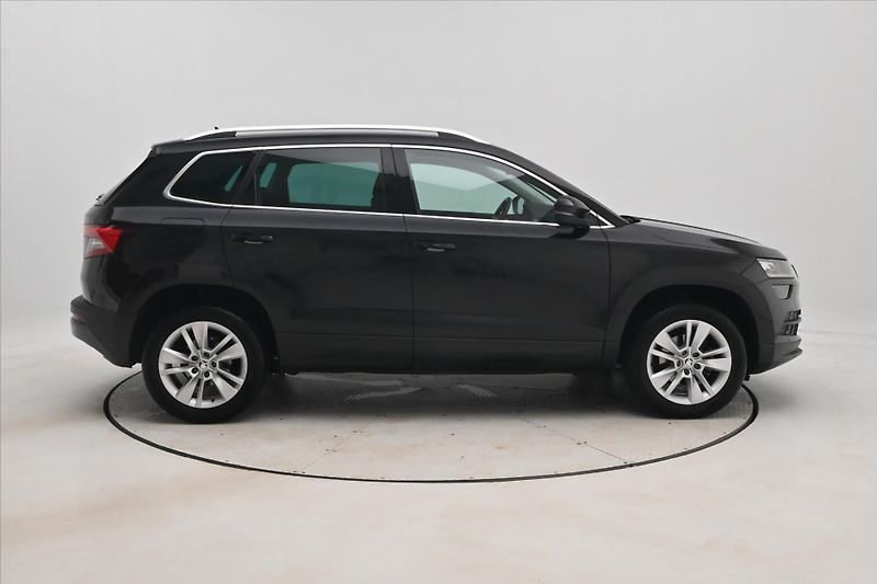 Škoda Karoq 1,5 TSI 110kW Business Záruka - fotka 4 z 31