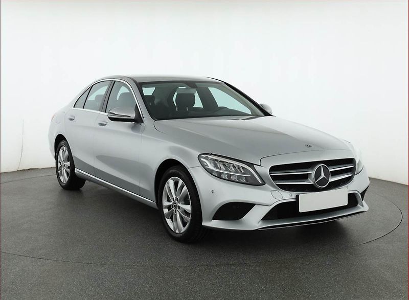 Mercedes-Benz Třídy C (2018) Avantgarde C 220 d 4MATIC - fotka 1 z 20