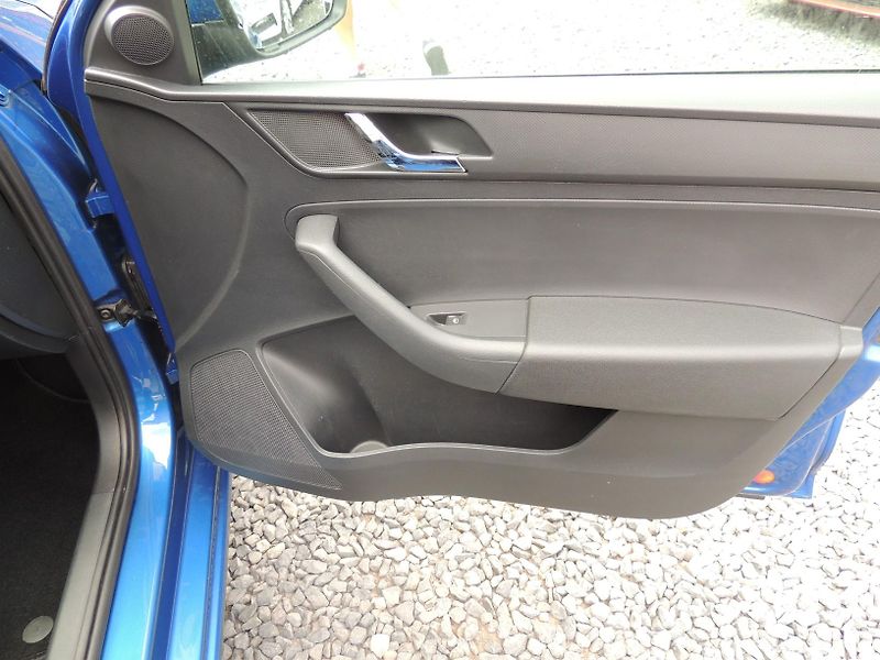 Škoda Rapid (2014) 1.2TSi,77kw,dobrá výbava,xenon - fotka 32 z 45