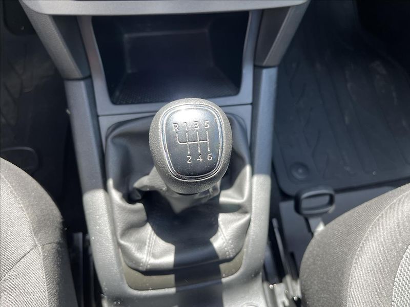 Škoda Yeti 1,2 TSi 81KW KLIMA 2x KOLA - fotka 19 z 37