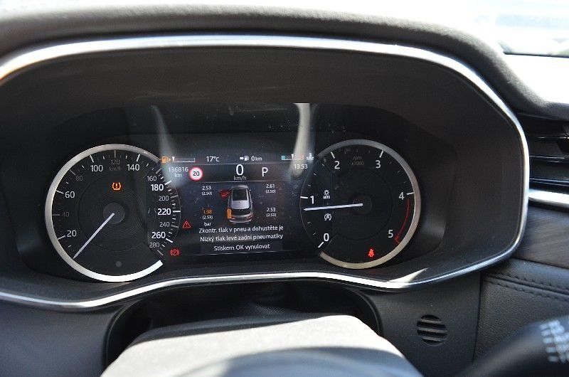 Jaguar XF - fotka 7 z 16