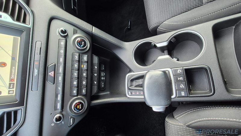 Kia Sportage 1,6 i 130 kW - fotka 13 z 19