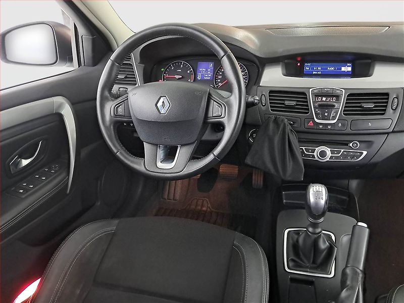 Renault Laguna (2012) 1.5 dCi, slušný stav, Tempomat - fotka 7 z 18