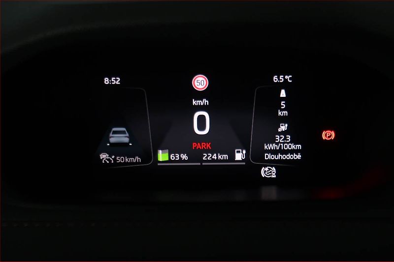 Škoda Enyaq (2021) Lounge iV 80 (82 kWh), SoH 90% - fotka 11 z 22