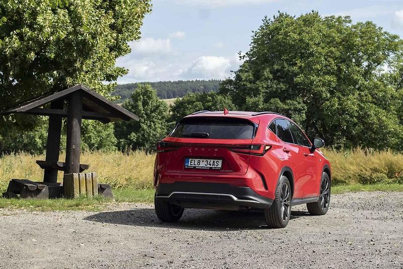 Lexus NX