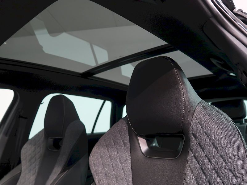 Škoda Octavia (2025) SPORTLINE 2.0TDI 110KW DSG PAN - fotka 15 z 41