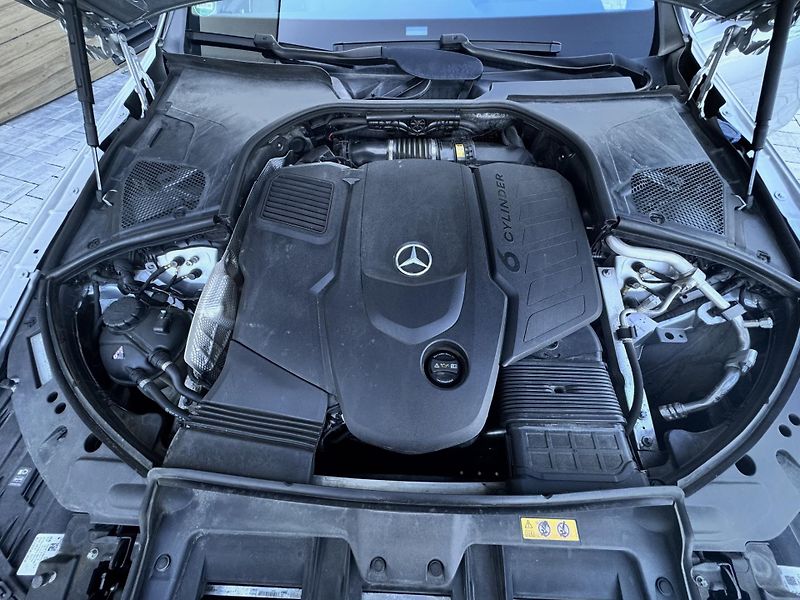 Mercedes-Benz Třídy S (2021) 400d Long, 4matic, AMG, záruka - fotka 18 z 18