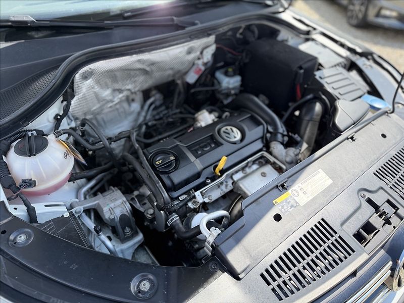 Volkswagen Tiguan 1,4 TSI PANORAMA, LED, BIXENON - fotka 34 z 36