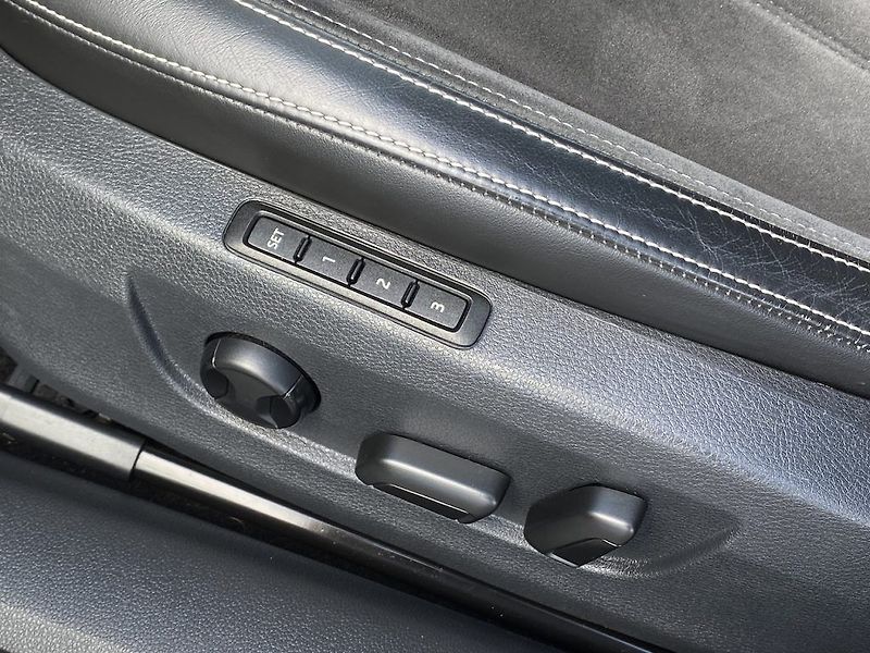 Škoda Superb 2.0TDi, DSG, 4x4, panorama - fotka 11 z 35