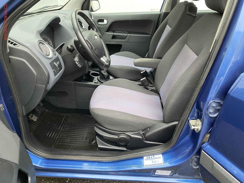Ford Fusion (2009) 1.4i, ČR, AC - fotka 9 z 16
