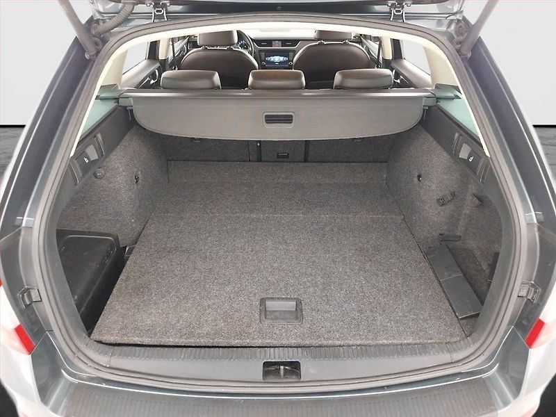 Škoda Octavia (2015) Laurin&Klement 2.0 TDI, 4X4 - fotka 14 z 31
