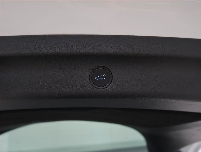 Tesla Model Y (2022) Long Range AWD 79kWh, SoH 91% - fotka 29 z 33