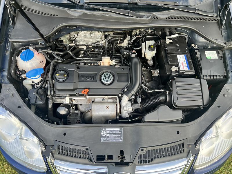 Volkswagen Golf 1.4TSI 90KW,DSG,DIGI,TEMPOMAT - fotka 44 z 45