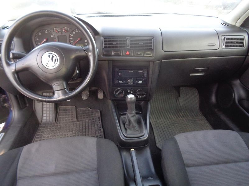 Volkswagen Golf 1,9 TDI - fotka 10 z 17