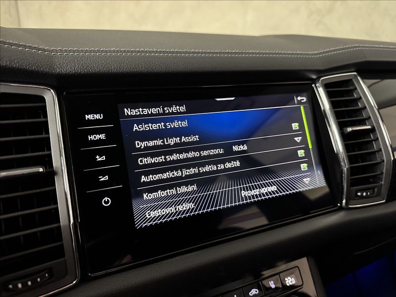 Škoda Kodiaq 2,0 TDi  DSG 4x4 L&K Virtual L - fotka 32 z 49