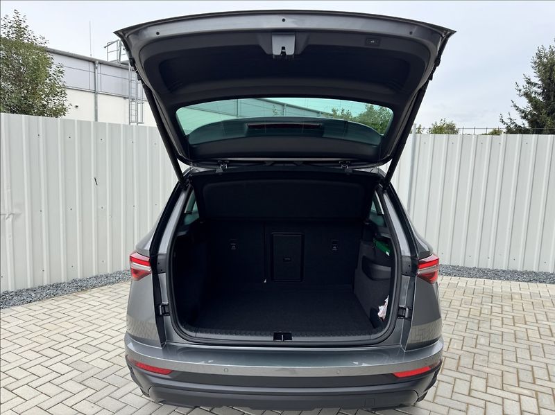 Škoda Karoq 2,0 TDI DSG STYLE DPH 1.maj ČR - fotka 13 z 50