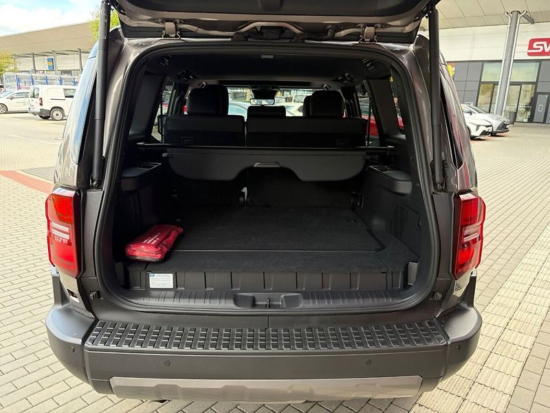 Toyota Land Cruiser 2.8 Executive - fotka 17 z 21