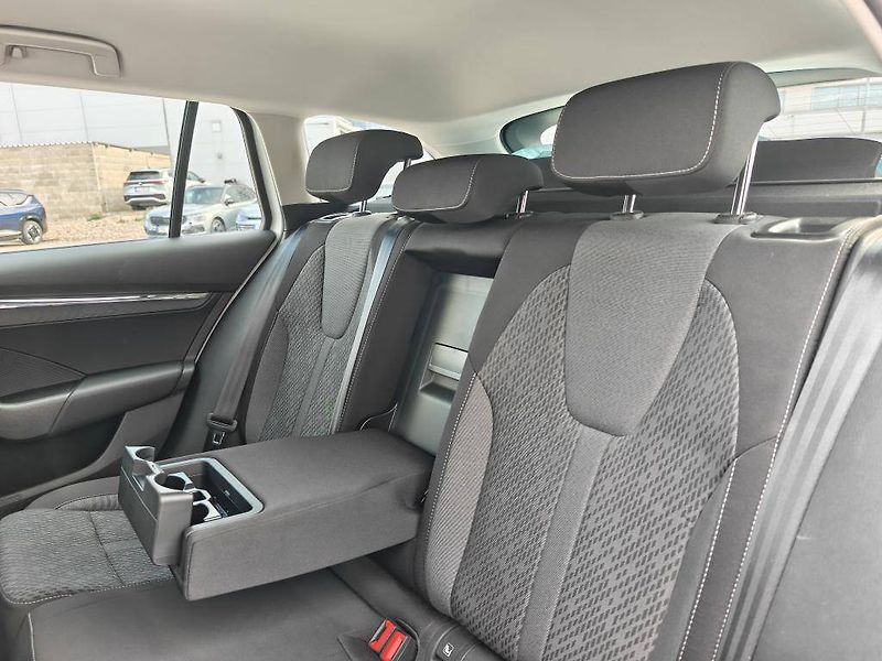 Škoda Octavia Style 1,5 TSI - fotka 8 z 24