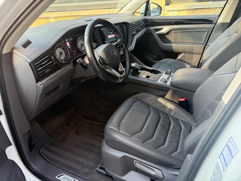 Volkswagen Touareg (2021) Atmosphere - fotka 6 z 9