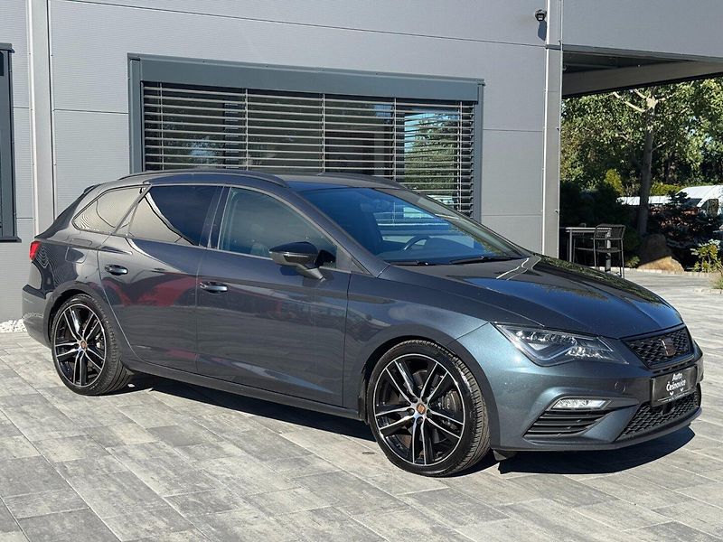 Seat Leon (2020) Cupra 2.0 TSI DSG 213kW - fotka 3 z 41