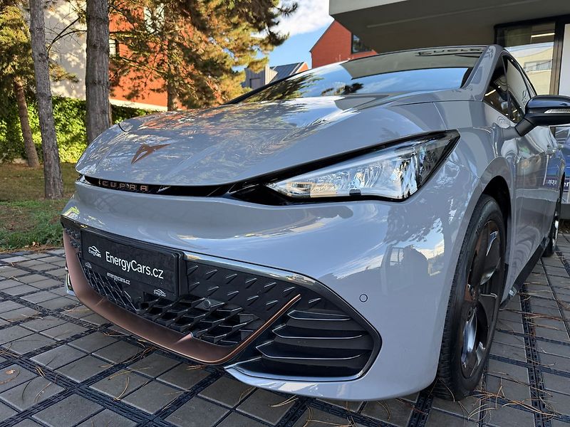 Cupra Born 150kW 360° kamera HUD 62kWh ba - fotka 5 z 45