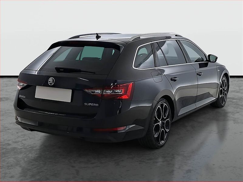 Škoda Superb (2017) Laurin&Klement 2.0 TDI, Kůže - fotka 5 z 19