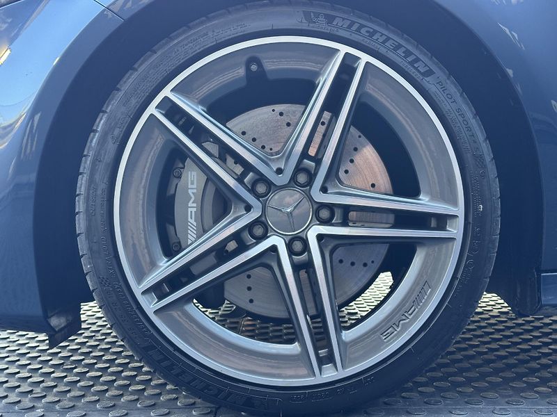 Mercedes-Benz Třídy A (2021) AMG 45 4MATIC+, MULTIBEAM  - fotka 53 z 56