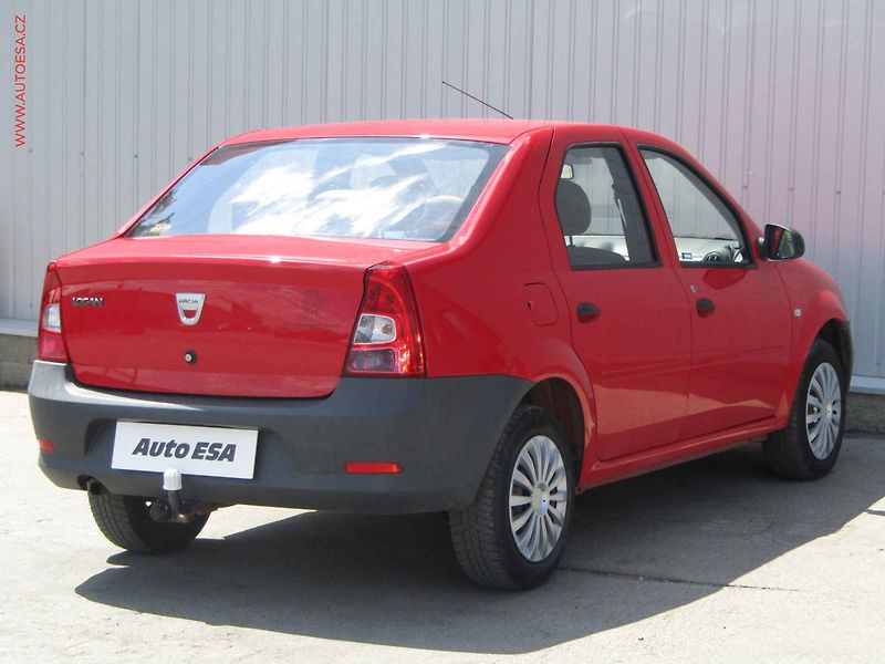 Dacia Logan (2011) 1.2i, 1.maj,ČR, TZ, servis - fotka 4 z 13