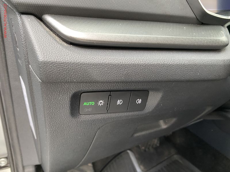 Škoda Octavia (2022) 2.0 TDi 4x4, ČR, Ambition - fotka 15 z 19