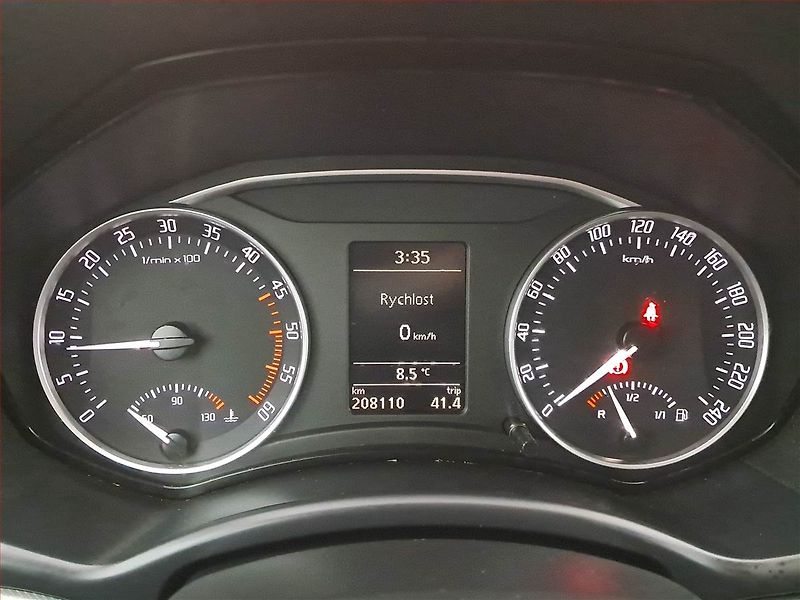 Škoda Octavia (2008) 1.9 TDI DPF, Tempomat - fotka 11 z 15