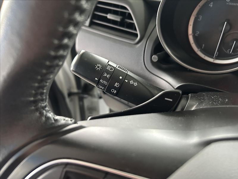 Suzuki Swift 1,2   HYBRID,AUTOMAT,1.MAJ,ČR - fotka 11 z 26