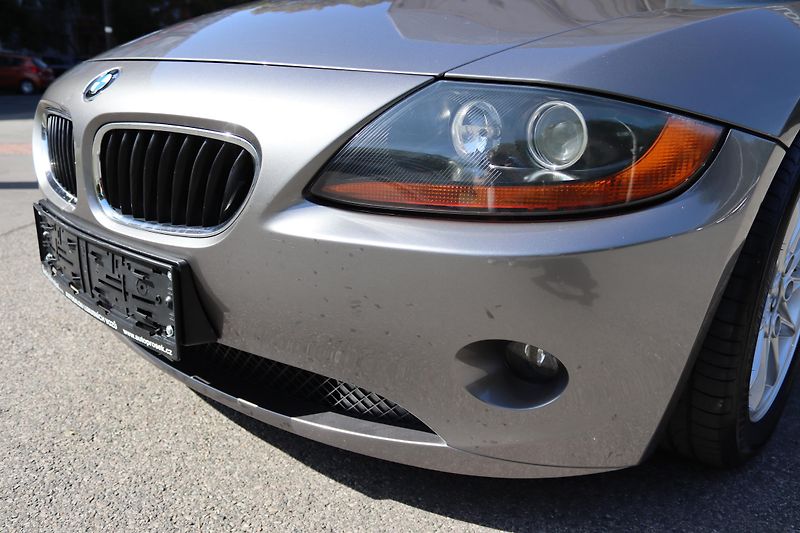 BMW Z4 Roadster 2.5i(E85)M54B25 141kW - fotka 5 z 32