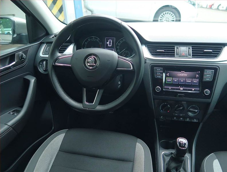 Škoda Rapid (2018) Ambition Plus 1.0 TSI - fotka 7 z 15