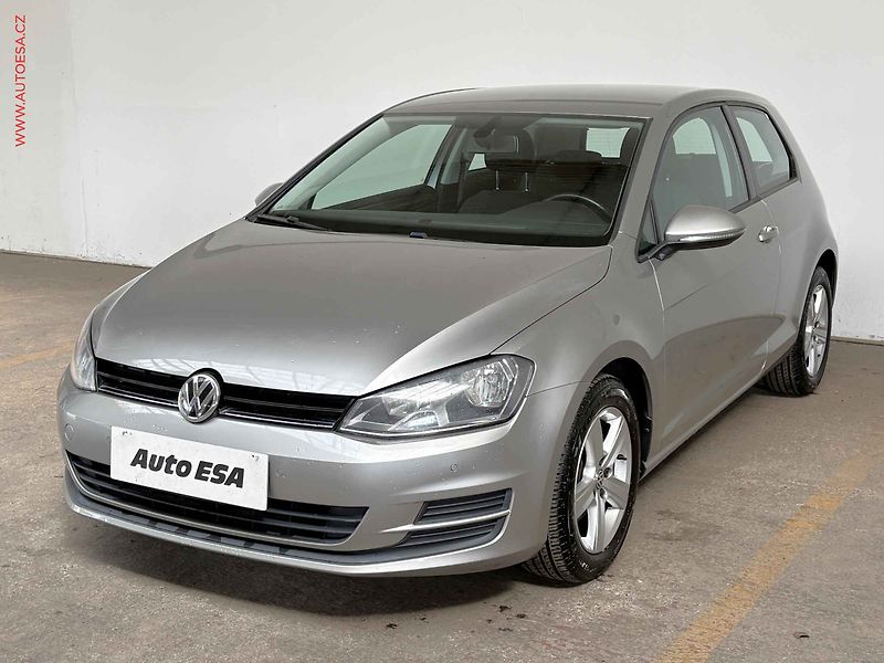 Volkswagen Golf (2013) 1.2 TSi, 2.maj, DSG, autoAC - fotka 3 z 15