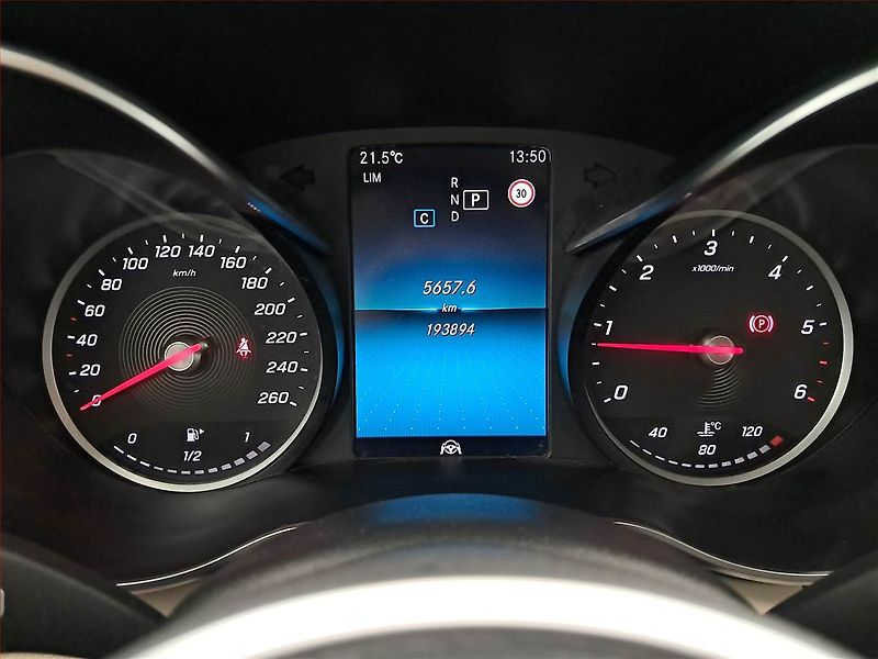 Mercedes-Benz Třídy C (2018) C 220 d, Automat, Kůže, Navi - fotka 11 z 21