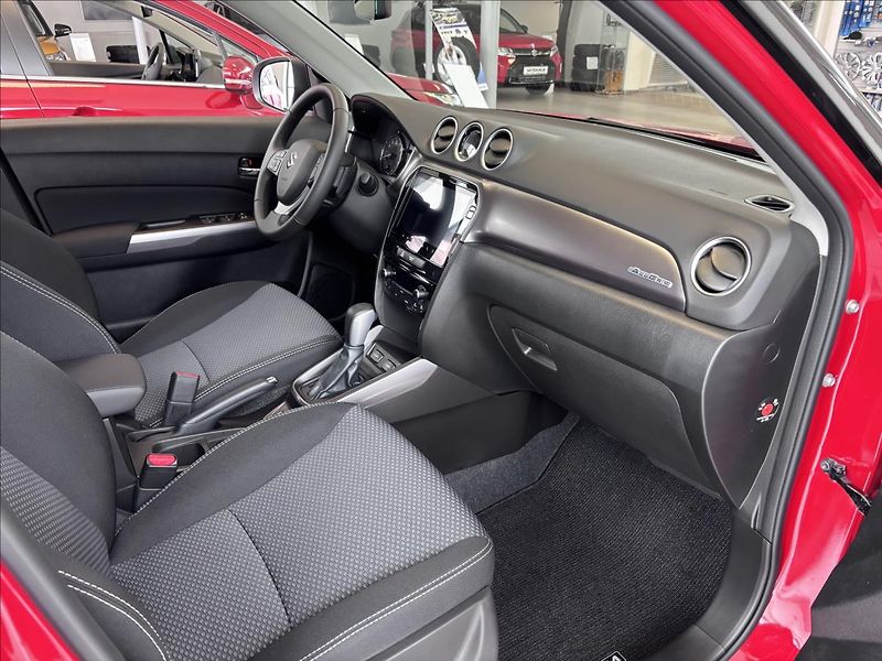 Suzuki Vitara (2025) 1,4 BoosterJet AllGrip 4x4 Aut - fotka 10 z 14