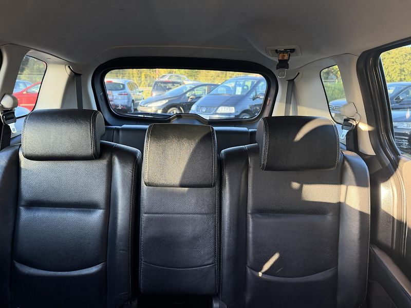 Mazda 5 2.0 D 7-MÍST 8xKOLA - fotka 17 z 25
