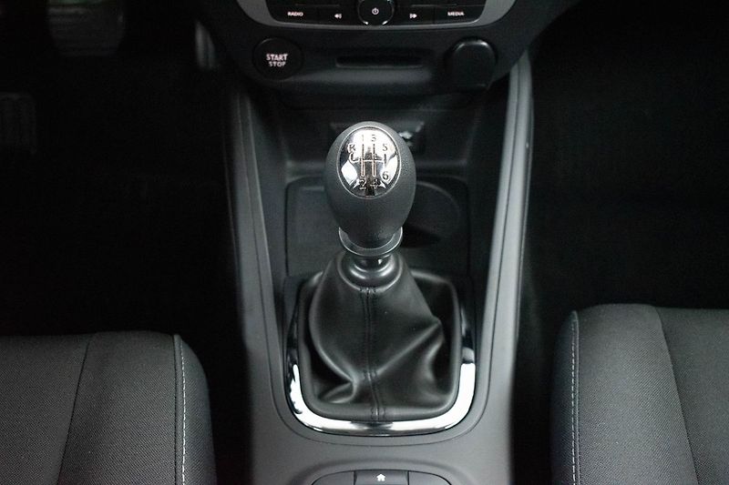 Renault Mégane 1.6dCi LIMITED*2xKOLA*KLIMA*ČR - fotka 19 z 40