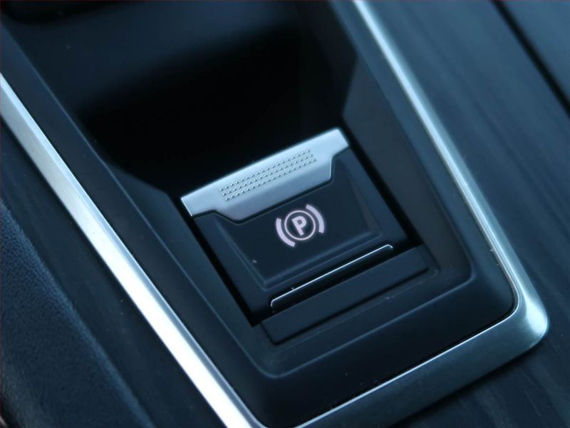 Peugeot 508 (2022) 1.5 BlueHDi, Automat, Kůže - fotka 18 z 19