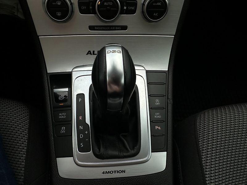 Volkswagen Passat (2014) 2.0TDi 130kW/Alltrack/4x4/1MAJ - fotka 34 z 35