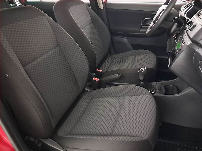 Škoda Fabia (2011) Ambition 1.2 TSI - fotka 9 z 16