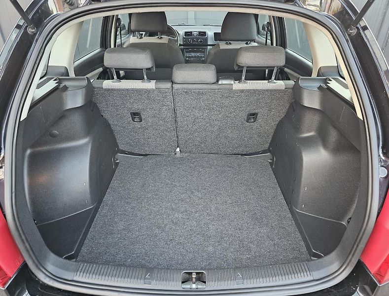 Škoda Fabia 1.2 TSI 63kW,KLIMA,1.MAJITEL - fotka 37 z 49