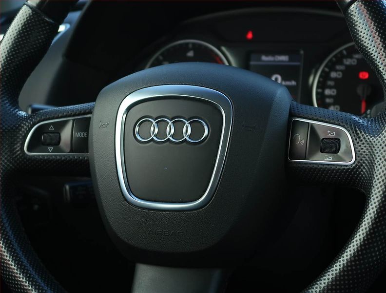 Audi Q5 (2011) 2.0 TDI, 4X4, Automat, ČR - fotka 20 z 20