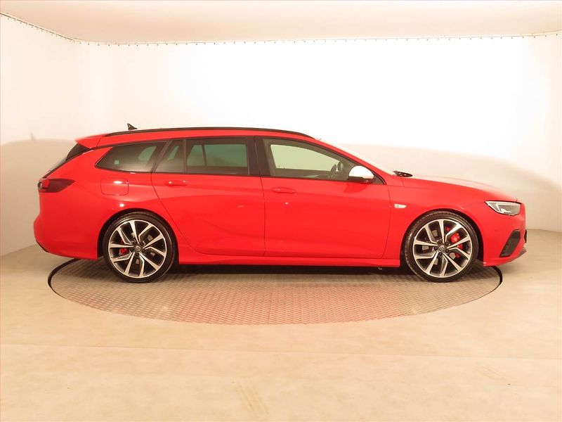 Opel Insignia (2020) GSi 2.0 BiTurbo CDTI, 4X4 - fotka 6 z 19